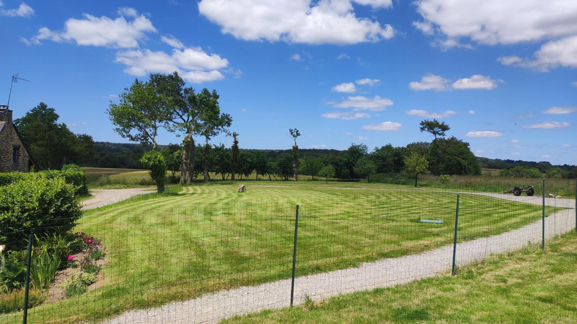 Broceliande Calme Breton, Spa, Wifi, Amazon-Disney Tv, 4 Lits, Freebox Revolution,Draps, Cafe, The Guer Bagian luar foto